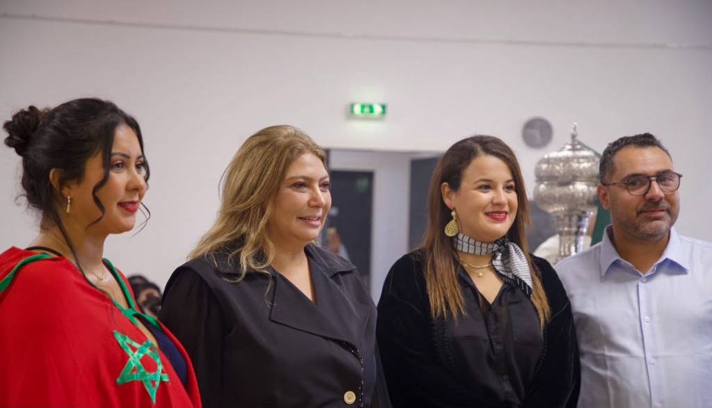 Membres fondateurs et invités réunis lors de l'inauguration GMB
